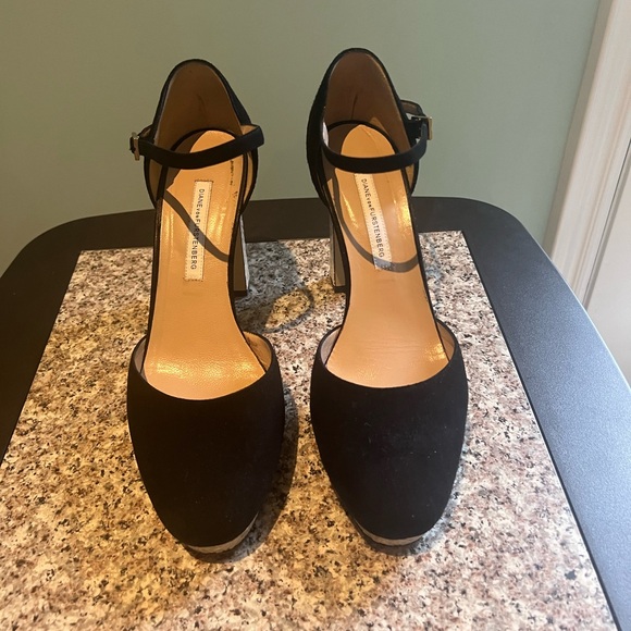 GENUINE - DVF Snake Platform Mary Jane Heels - Picture 3 of 7